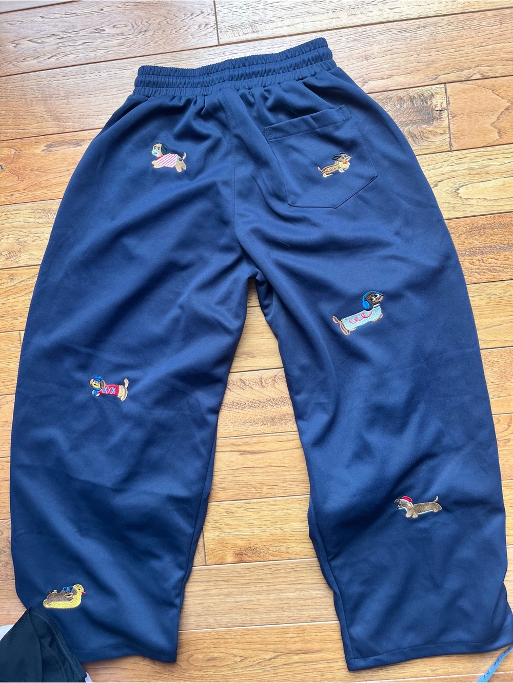 Amalfi Embroidered Puppy Barrel Pants Navy Size Small - Picture 4 of 4